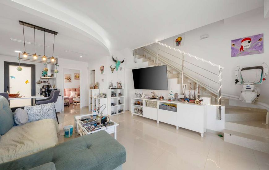 Sale - Villa - Villamartin