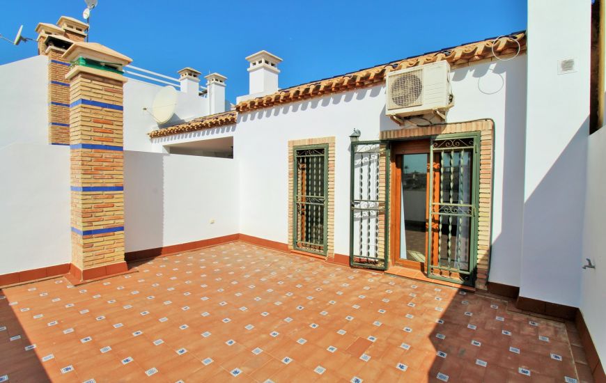 Sale - Rijtjeshuis - Villamartin