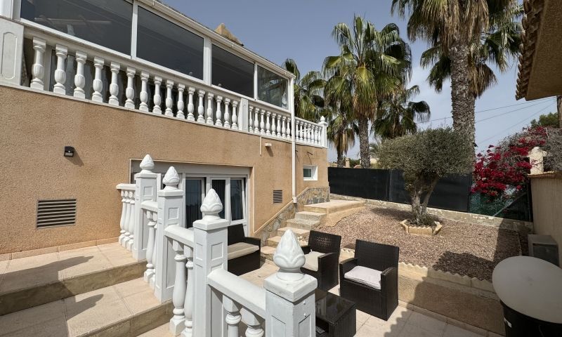 Sale - Villa - Torrevieja