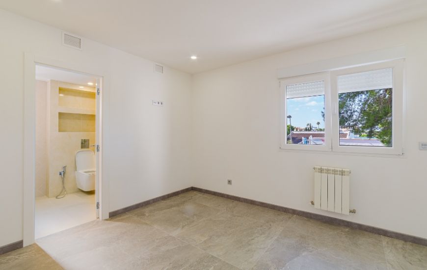 Sale - Villa - Los Balcones