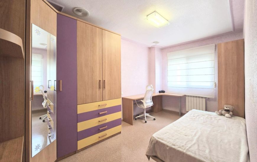 Sale - Rijtjeshuis - Monovar