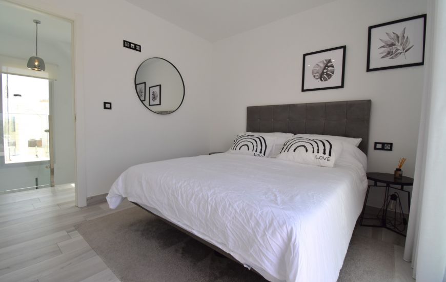 Sale - Villa - Orihuela Costa