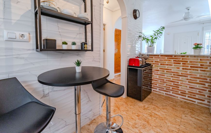 Sale - Villa - El Raso
