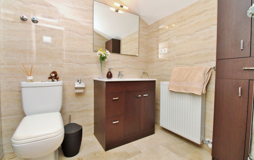 Sale - Villa - Villamartin