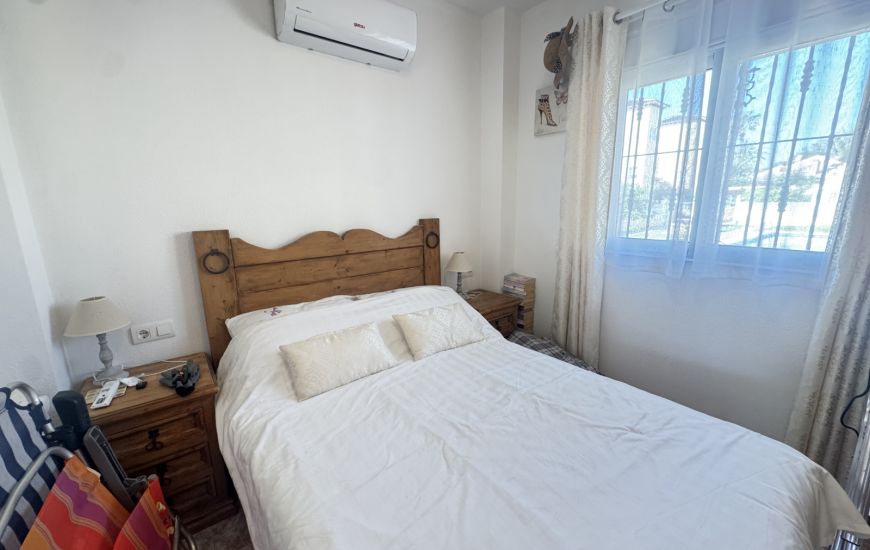 Sale - Villa - Villamartin