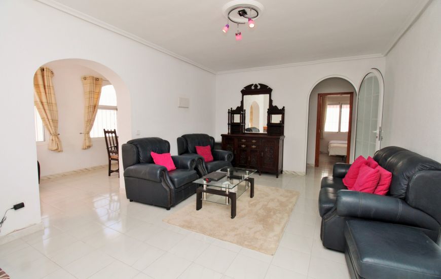 Sale - Villa - Villamartin