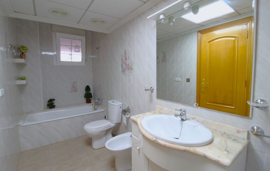 Sale - Commercieel - Jacarilla