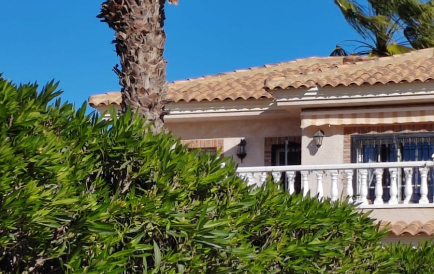 Sale - Villa - Villamartin