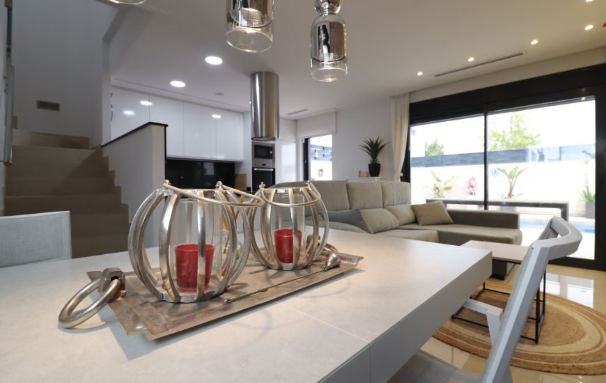 Venta - Villa - Benijofar