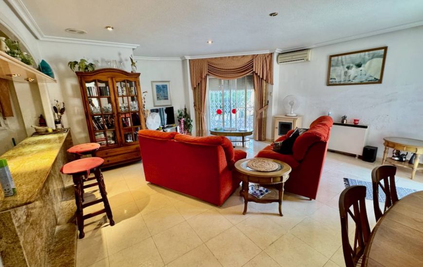 Sale - Villa - Benferri