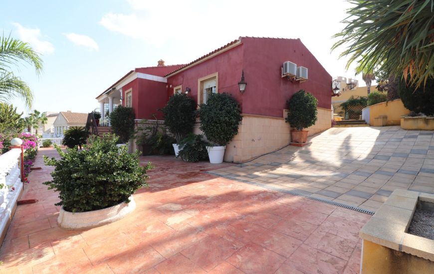 Sale - Villa - Algorfa