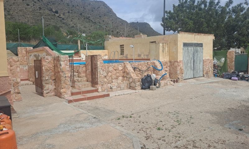 Sale - Villa - Hondón de las Nieves