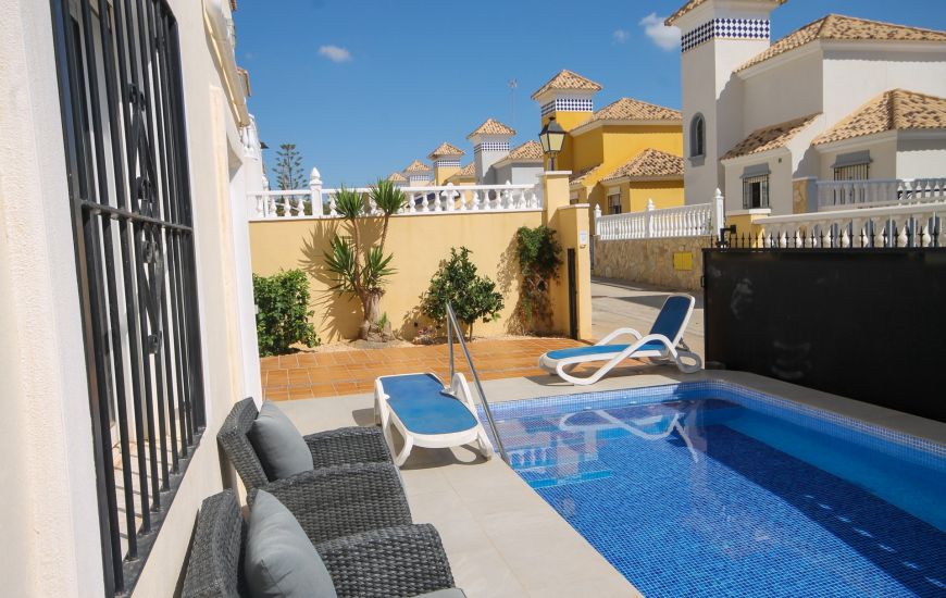 Sale - Villa - Orihuela Costa