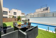 Venta - Villa - Torrevieja