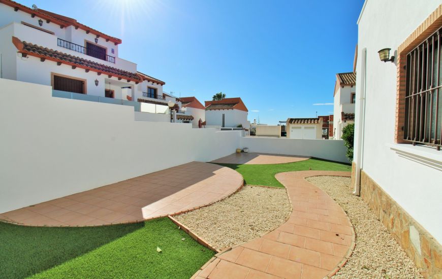 Venta - Villa - Villamartin