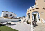 Sale - Villa - Villamartin