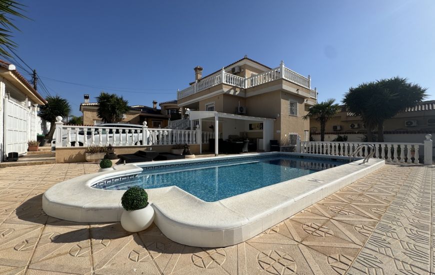 Sale - Villa - Ciudad Quesada