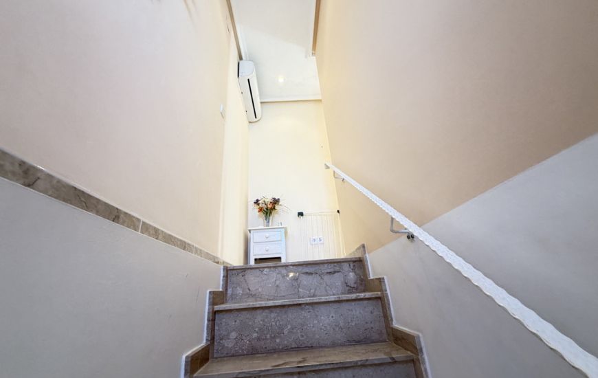 Sale - Villa - Villamartin