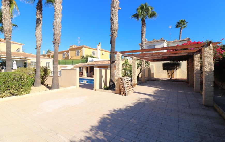 Sale - Villa - La Marina