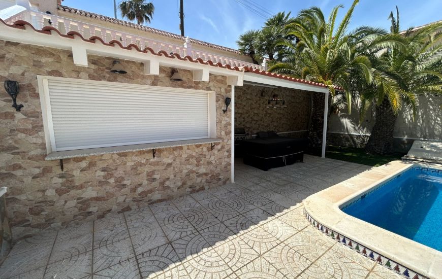 Sale - Villa - Ciudad Quesada