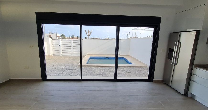 Nueva construcción  - Villa - La Zenia