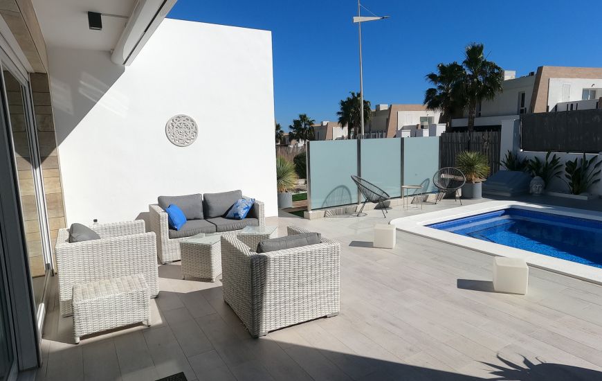 Sale - Villa - Algorfa