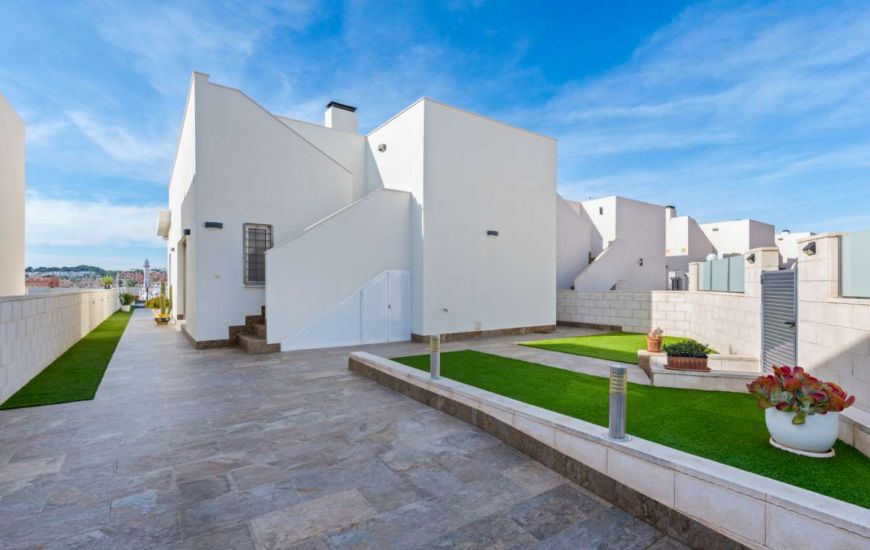Sale - Villa - Villamartin