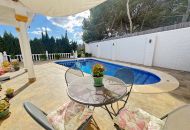 Sale - Villa - Villamartin