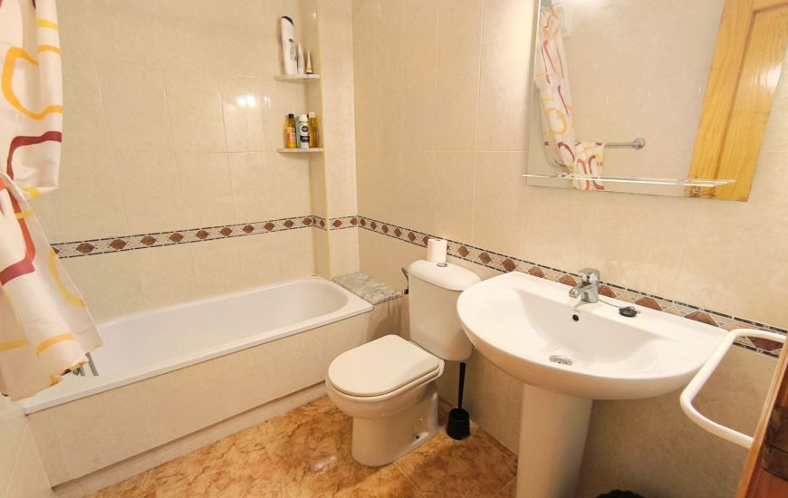 Sale - Rijtjeshuis - Algorfa