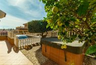 Sale - Villa - Los Altos