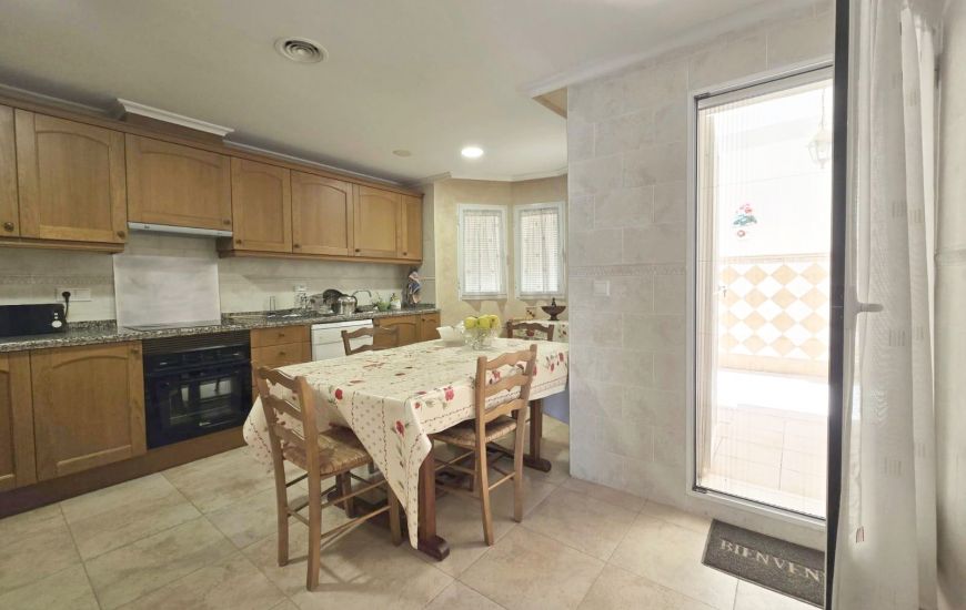 Sale - Rijtjeshuis - Aspe