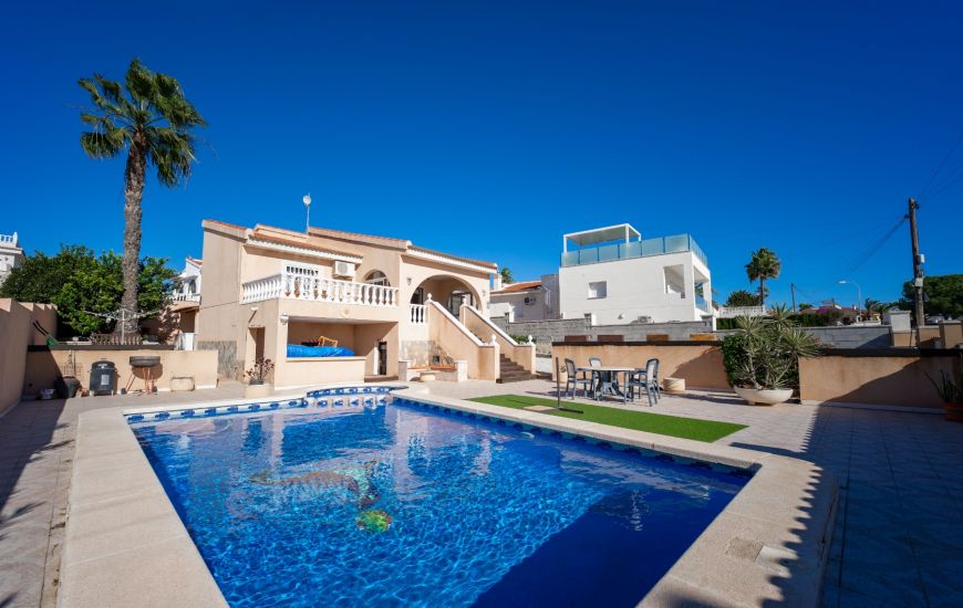 Sale - Villa - Ciudad Quesada