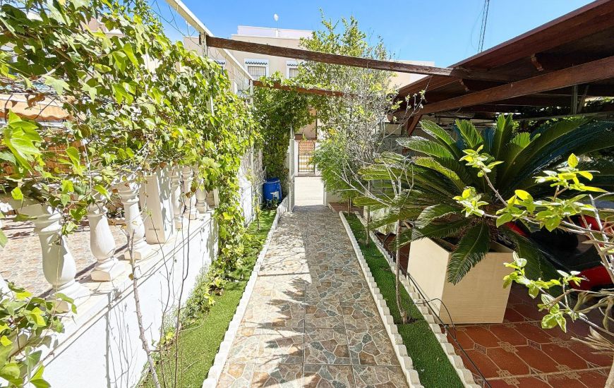 Sale - Bungalow - Orihuela Costa