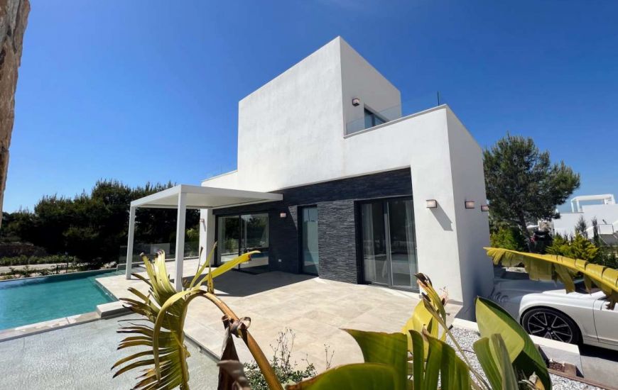 Venta - Villa - Las Colinas - Las Colinas Golf and Country Club