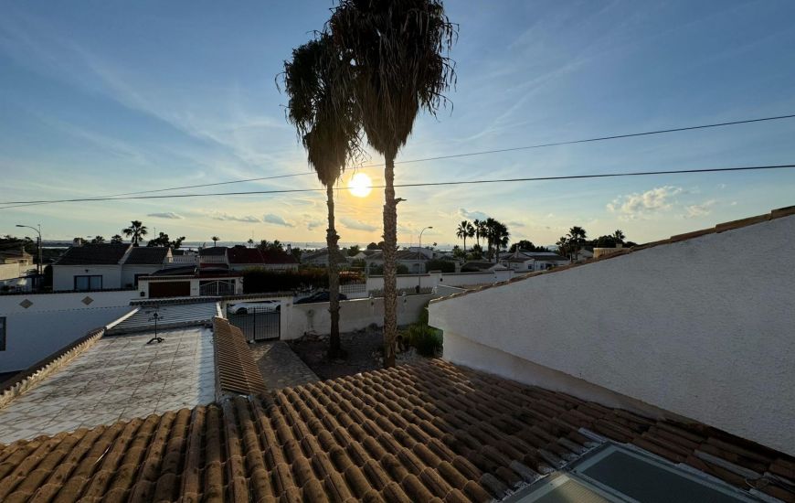 Sale - Villa - Torrevieja - 