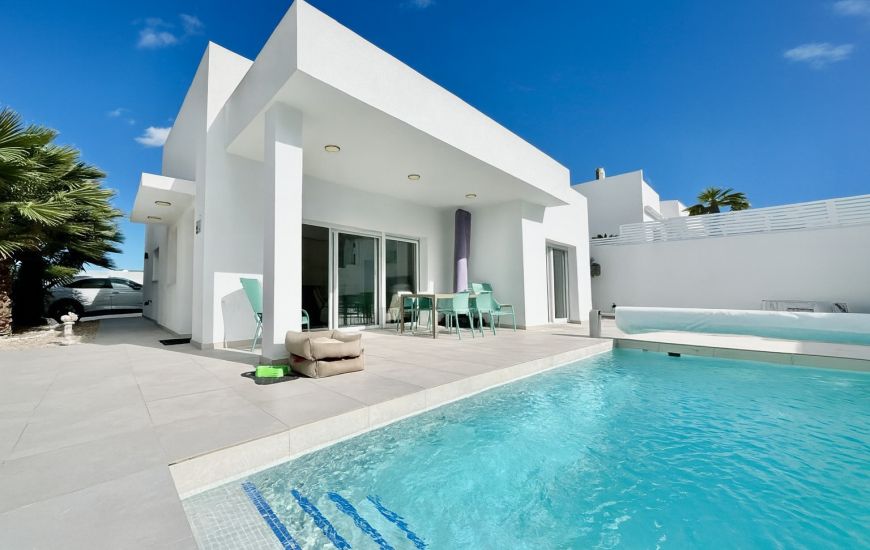 Venta - Villa - Benijofar