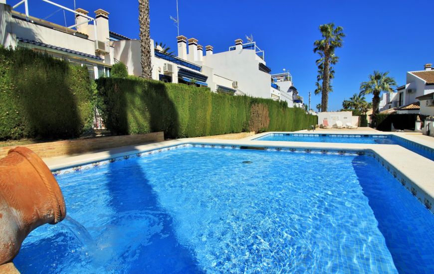 Sale - Villa - Villamartin