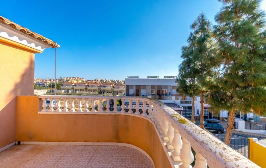Sale - Villa - Villamartin