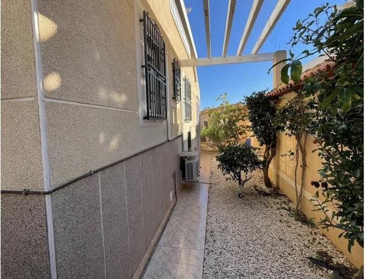 Sale - Villa - Orihuela Costa
