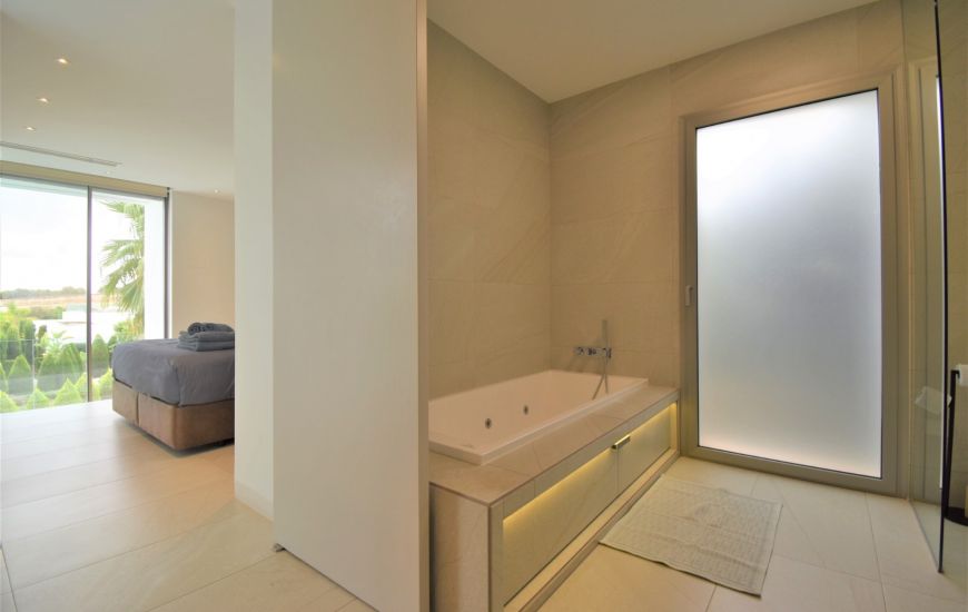 Sale - Villa - Las Colinas - Las Colinas Golf Resort
