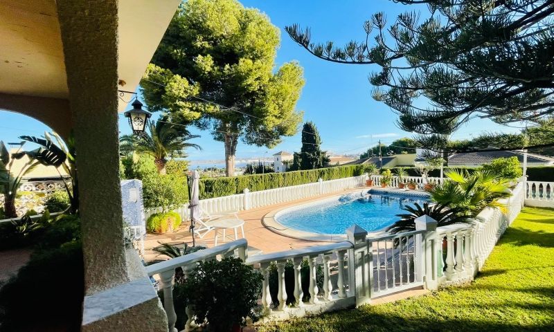 Venta - Villa - Torrevieja