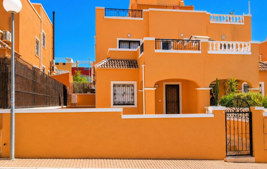 Sale - Villa - Orihuela Costa