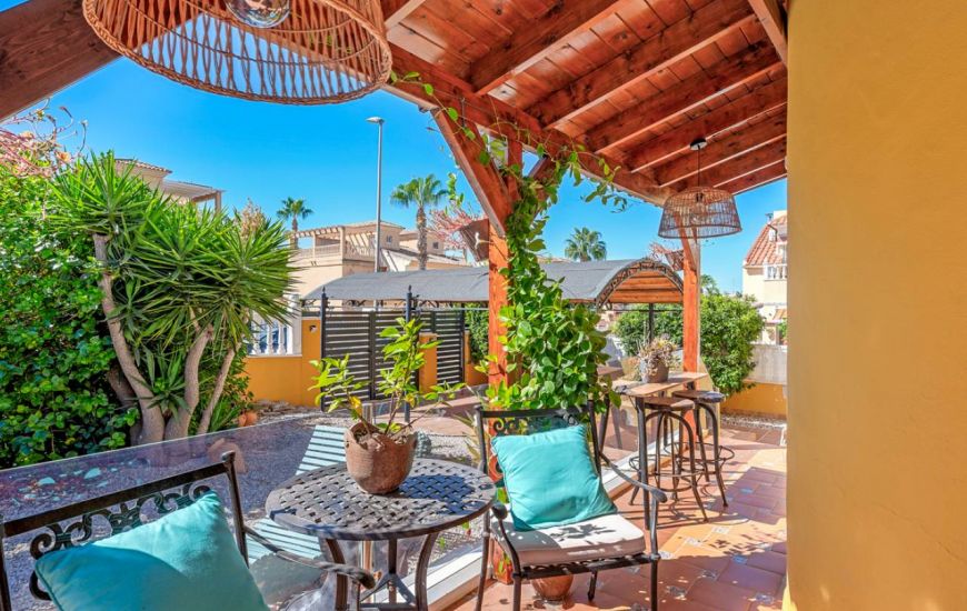 Venta - Villa - Algorfa