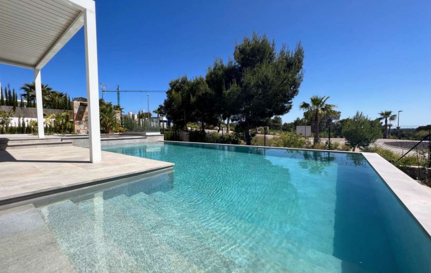 Venta - Villa - Las Colinas - Las Colinas Golf and Country Club