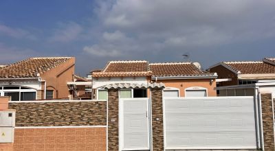 Villa - Sale - Torrevieja - Torrevieja