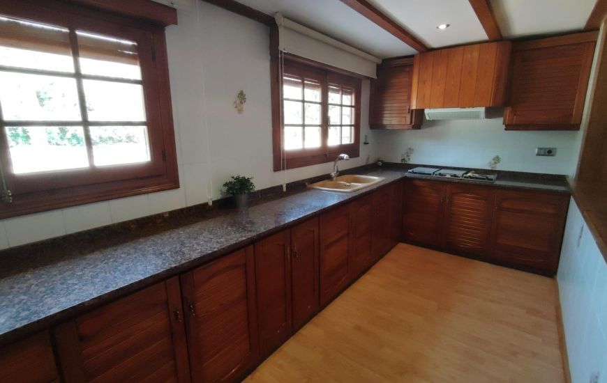 Venta - Villa - Petrer