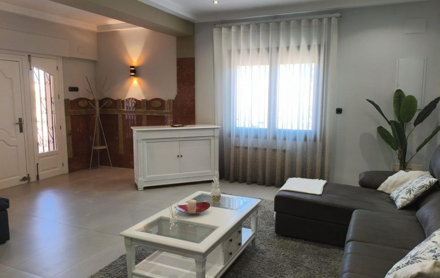 Sale - Villa - Hondón de las Nieves