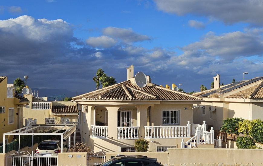 Venta - Villa - Benimar