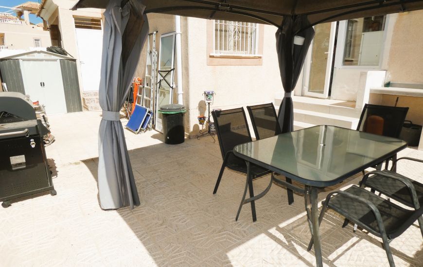 Sale - Semi Detached - Torrevieja