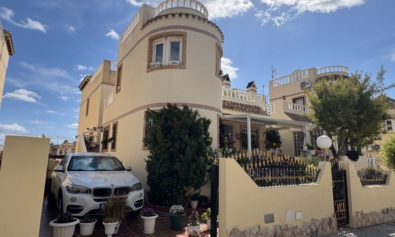 Sale - Villa - Orihuela Costa